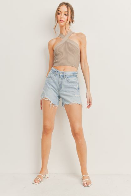 DISTRESSED HEM SHORT