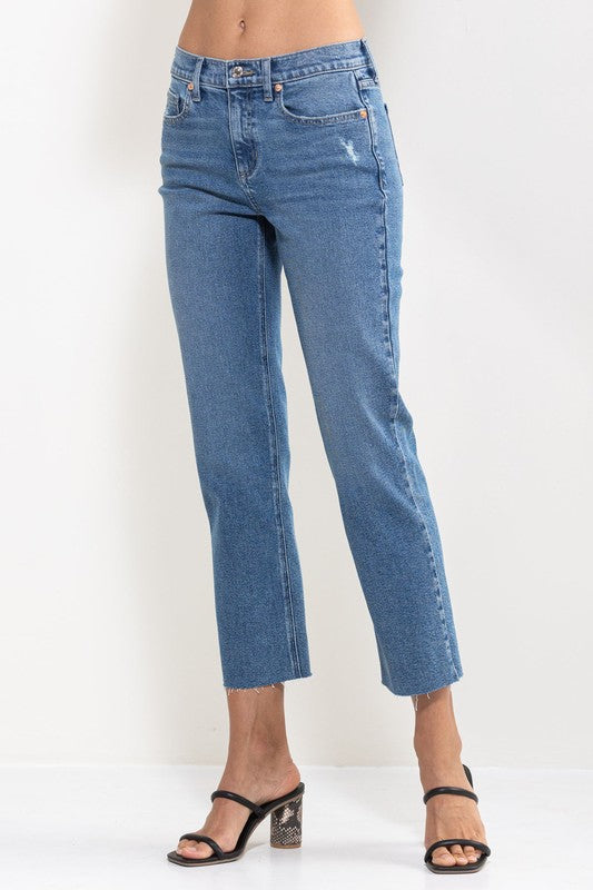 MID RISE SLIM STRAIGHT JEANS IN VINTAGE MEDIUM