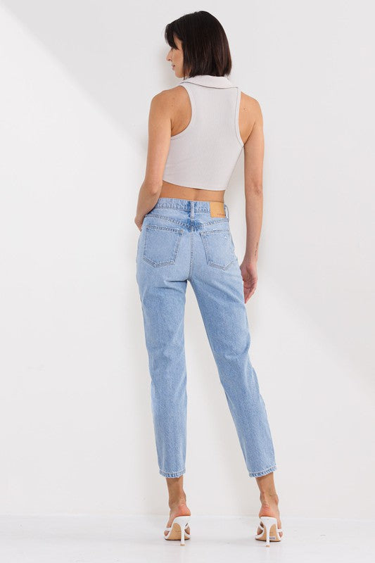 HIGH RISE 90'S SKINNY JEANS WITH KNEE DISTRESSING