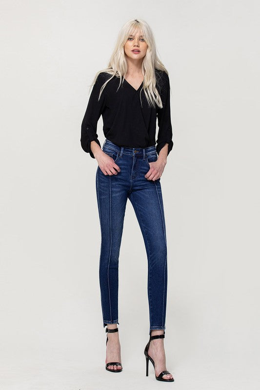 HIGH RISE ANKLE SKINNY W FRONT SEAM AND UNEVEN HEM